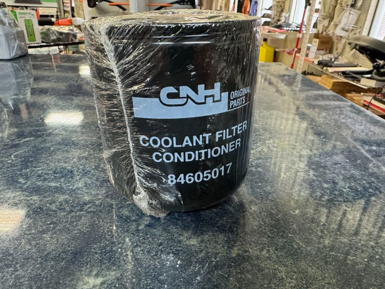CNH Coolant Filter 84605017